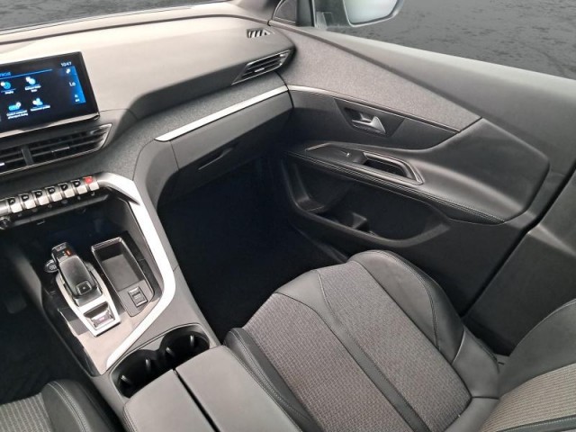 Peugeot 5008  PureTech 130 