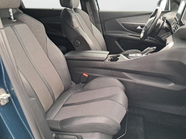Peugeot 5008  PureTech 130 