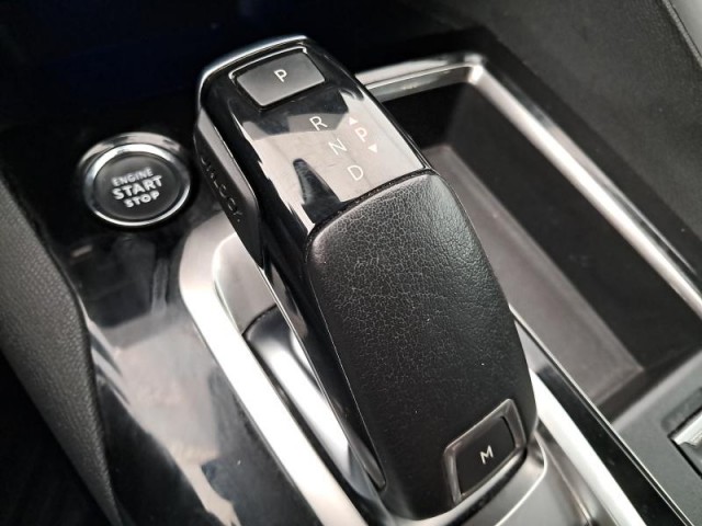 Peugeot 5008  PureTech 130 