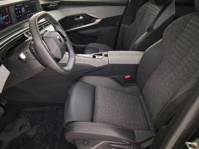 Peugeot 3008  1.2 MHEV 