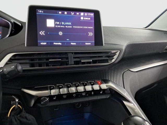Peugeot 3008  1.5 BlueHDi 