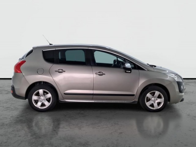 Peugeot 3008  2.0 HDi 