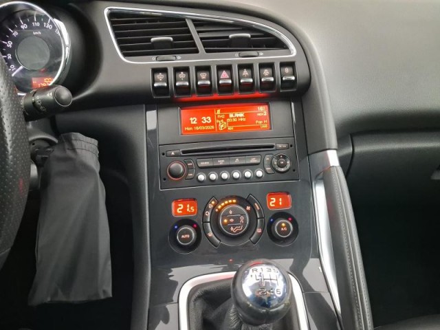 Peugeot 3008  2.0 HDi 