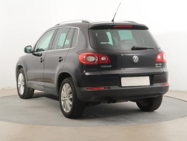 Volkswagen Tiguan  2.0 TSI 