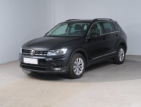 Volkswagen Tiguan  2.0 TSI 