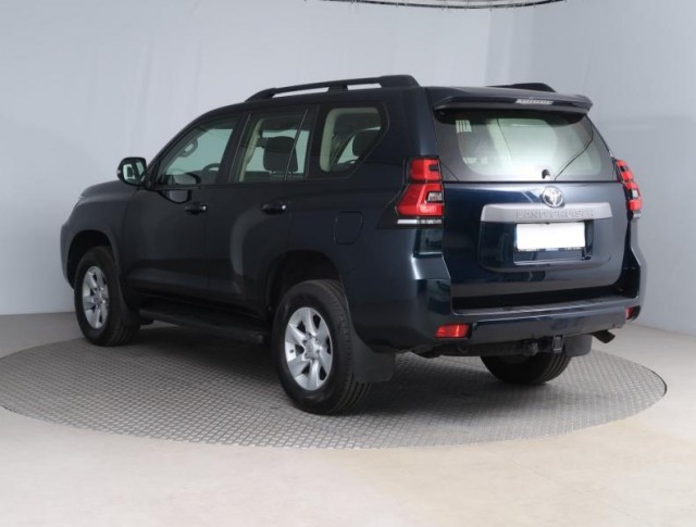 Toyota Land Cruiser  2.8 D-4D 