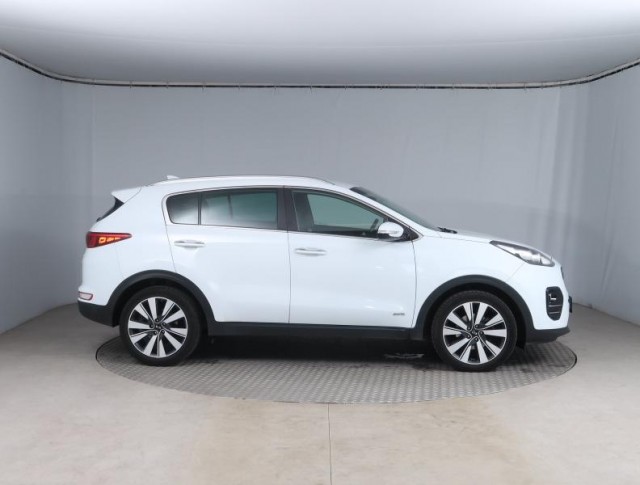 Kia Sportage  2.0 CRDi 