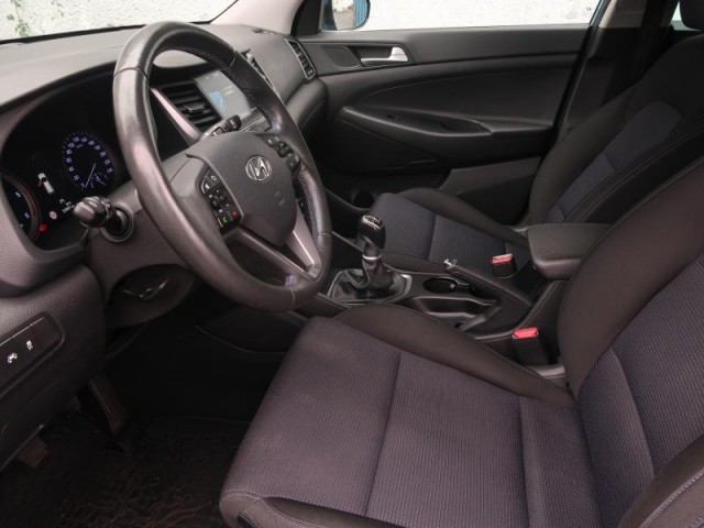 Hyundai Tucson  2.0 CRDi 