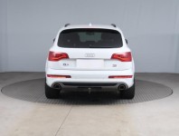 Audi Q7  3.0 TDI 