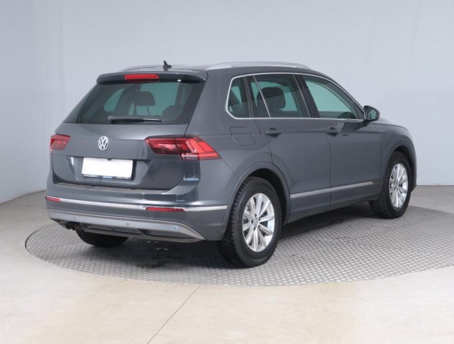 Volkswagen Tiguan  2.0 TDI R-Line