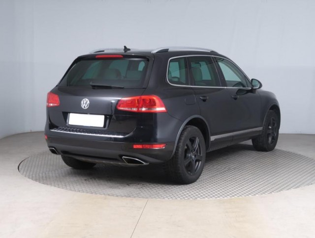 Volkswagen Touareg  3.0 TDI 