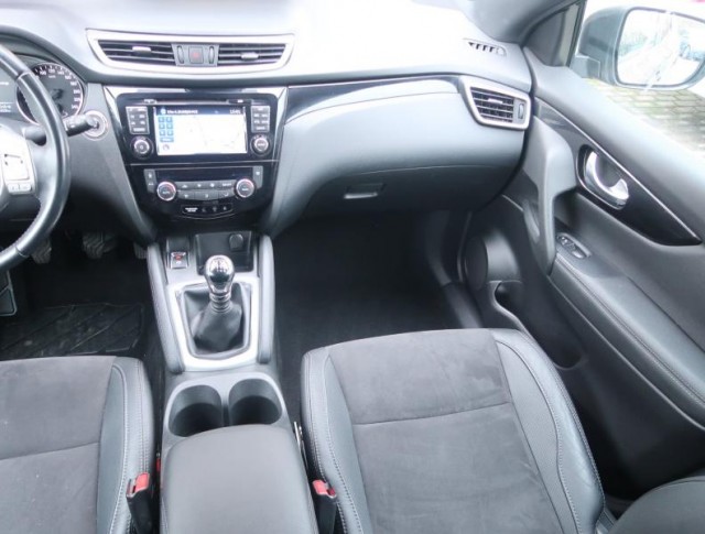 Nissan Qashqai  1.5 dCi 