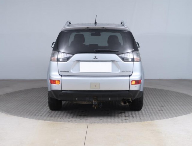 Mitsubishi Outlander  2.0 DI-D 