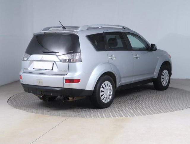 Mitsubishi Outlander  2.0 DI-D 