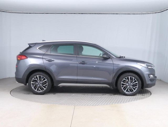 Hyundai Tucson  2.0 CRDi 