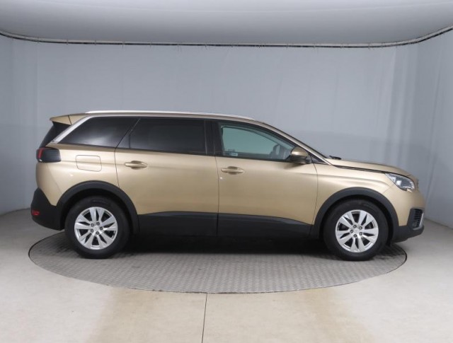 Peugeot 5008  PureTech 130 