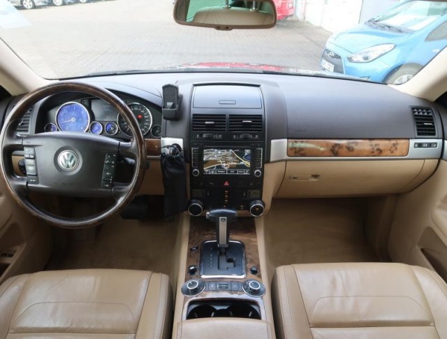 Volkswagen Touareg  3.0 TDI 