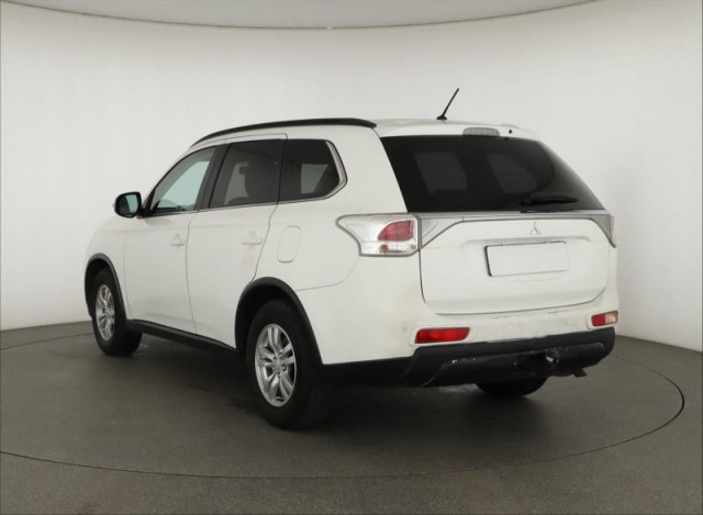 Mitsubishi Outlander  2.2 DI-D 