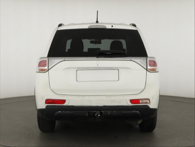 Mitsubishi Outlander  2.2 DI-D 