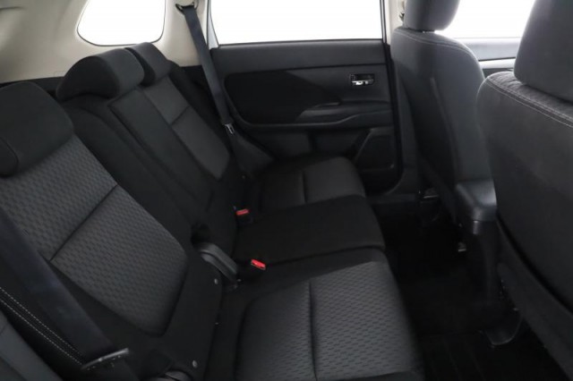 Mitsubishi Outlander  2.2 DI-D 