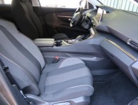 Peugeot 3008  1.5 BlueHDi 