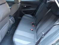 Peugeot 3008  1.5 BlueHDi 