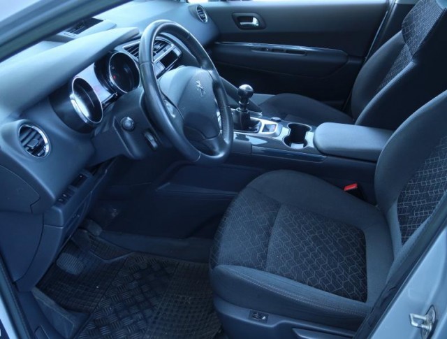 Peugeot 3008  1.6 HDi 