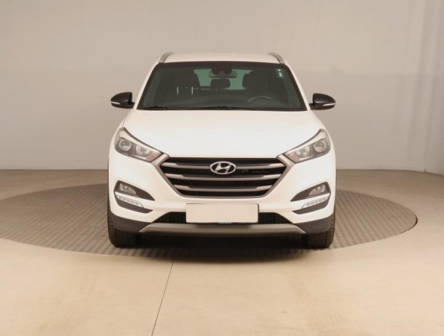 Hyundai Tucson  1.7 CRDi Trikolor