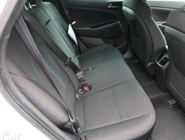 Hyundai Tucson  1.7 CRDi Trikolor