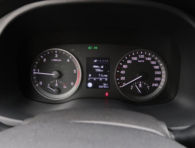 Hyundai Tucson  1.7 CRDi Trikolor