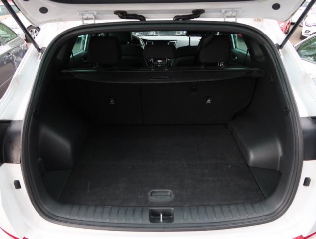 Hyundai Tucson  1.7 CRDi Trikolor