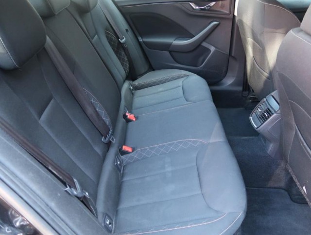 Škoda Kamiq  1.0 TSI Ambition Plus