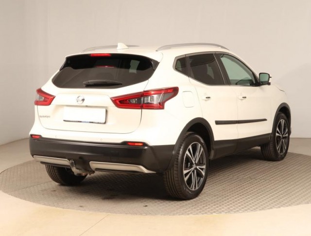 Nissan Qashqai  1.2 DIG-T N-Connecta