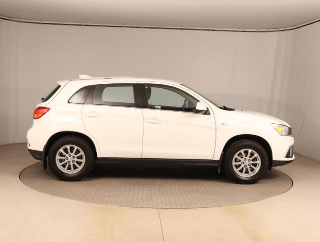 Mitsubishi ASX  1.6 MIVEC 