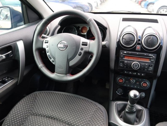 Nissan Qashqai  2.0 dCi Visia