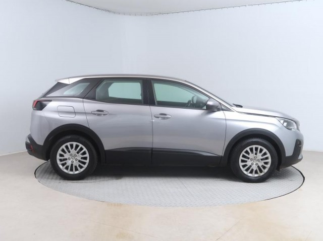Peugeot 3008  1.2 PureTech 
