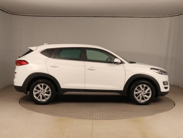 Hyundai Tucson  1.6 CRDi 48V MHEV 