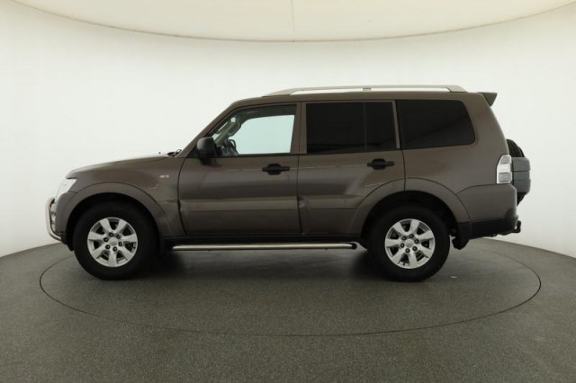 Mitsubishi Pajero  3.2 DI-D 