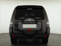 Mitsubishi Pajero  3.2 DI-D 