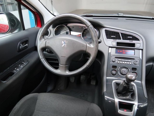Peugeot 5008  2.0 BlueHDi 