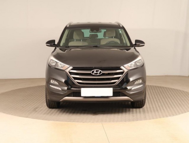Hyundai Tucson  1.7 CRDi Trikolor