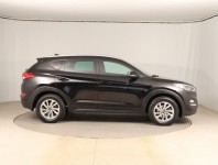 Hyundai Tucson  1.7 CRDi Trikolor