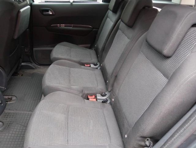 Peugeot 5008  2.0 HDI 