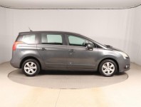 Peugeot 5008  2.0 HDI 