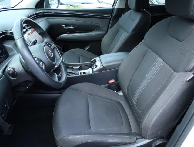 Hyundai Tucson  1.6 T-GDI 48V MHEV Smart