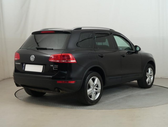 Volkswagen Touareg  3.0 TDI 