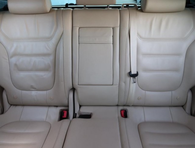 Volkswagen Touareg  3.0 TDI 