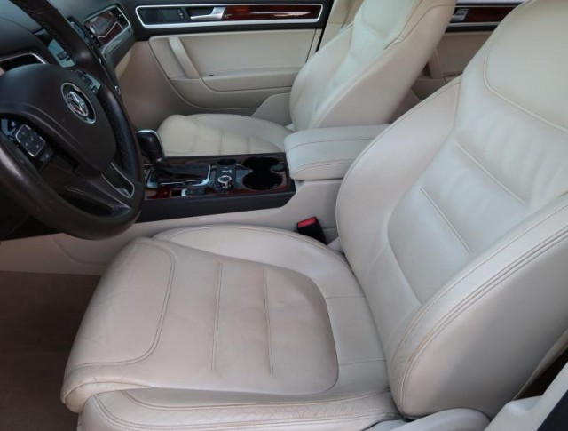 Volkswagen Touareg  3.0 TDI 