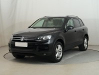 Volkswagen Touareg  3.0 TDI 