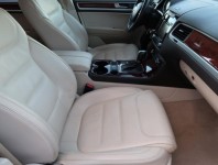 Volkswagen Touareg  3.0 TDI 